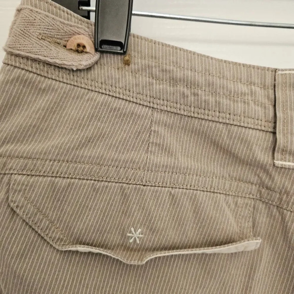 Eddie Bauer Horny Toad Women's Capris 6 Tan White Striped Pockets Lightweight - Picture 7 of 8